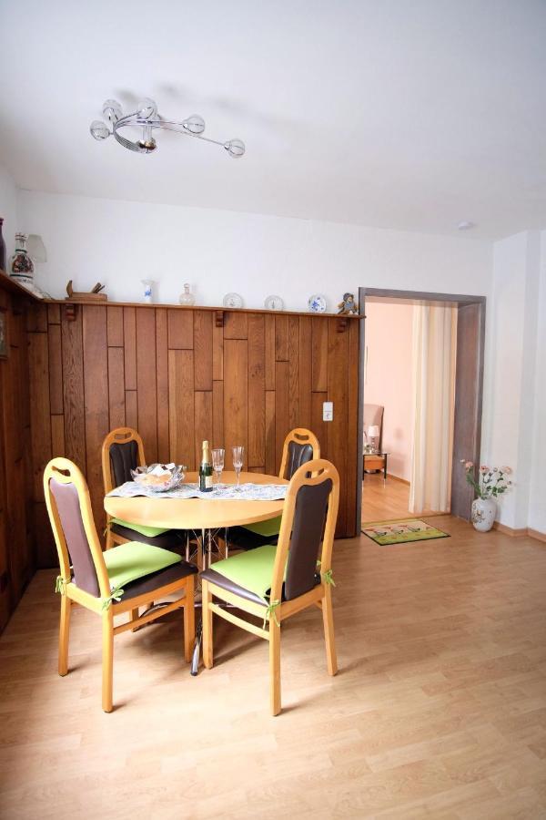 Ferienwohnung Heinzelmann Баден-Баден Екстериор снимка